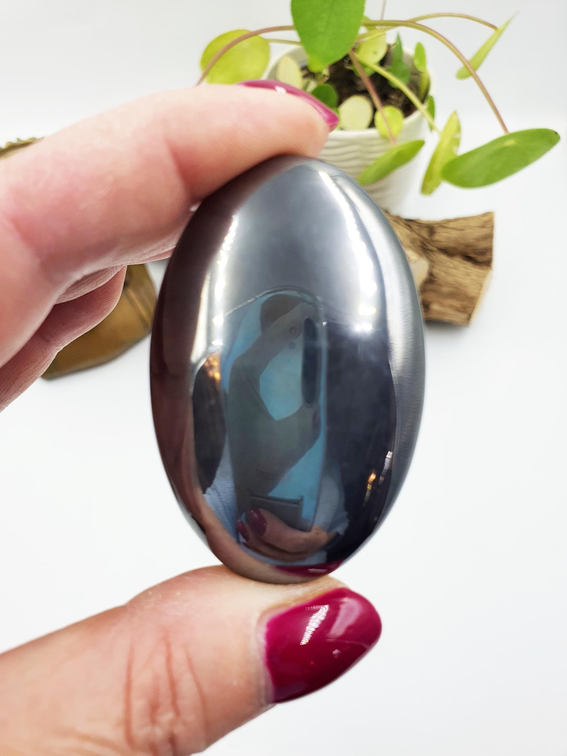 Terahertz Palm Stone – Energy, Focus & Vitality Healing Crystal, 40g