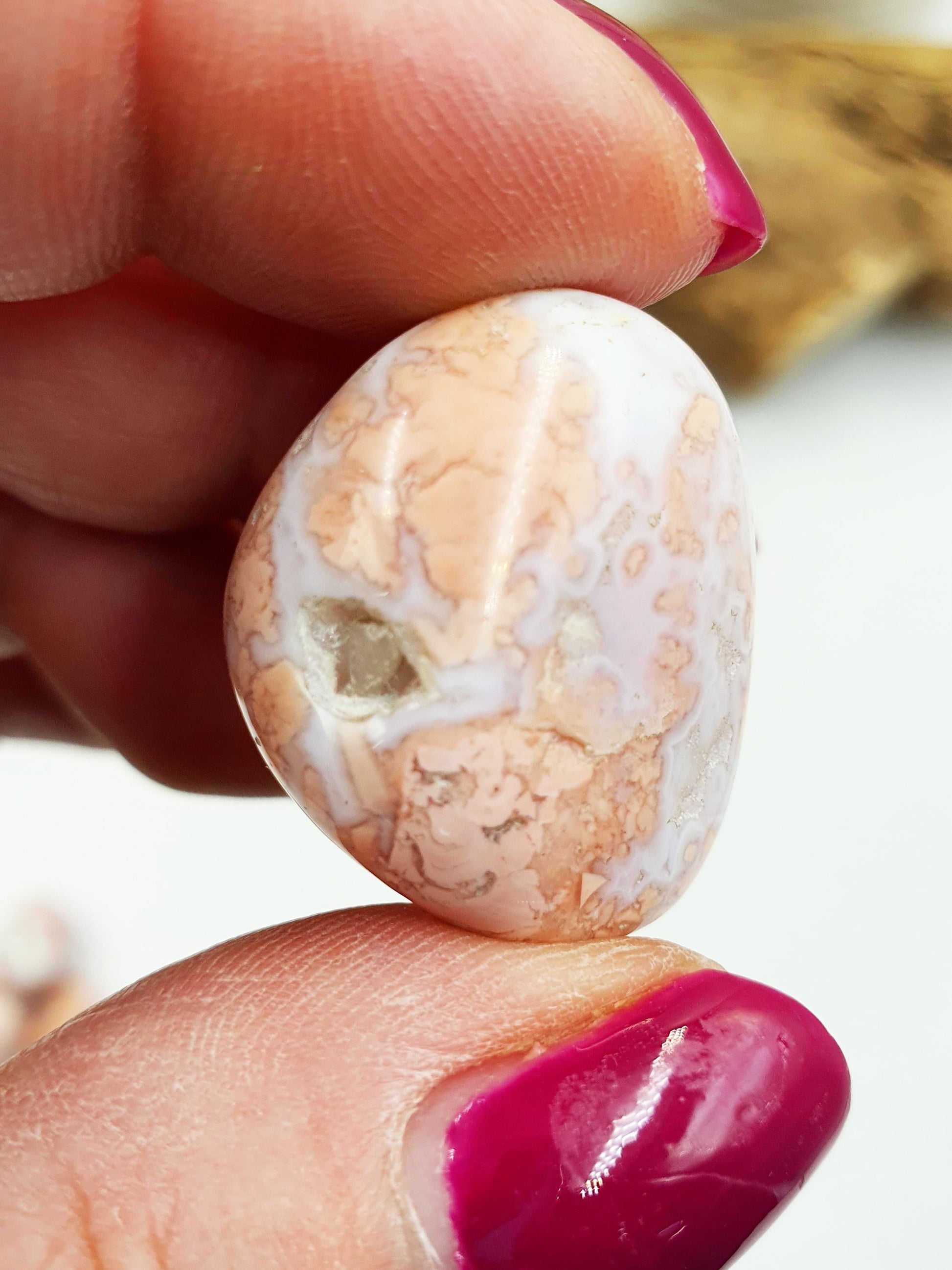 Pink Agate Tumble Stone – Love, Calm & Emotional Balance Healing Crystal, 2-3cm