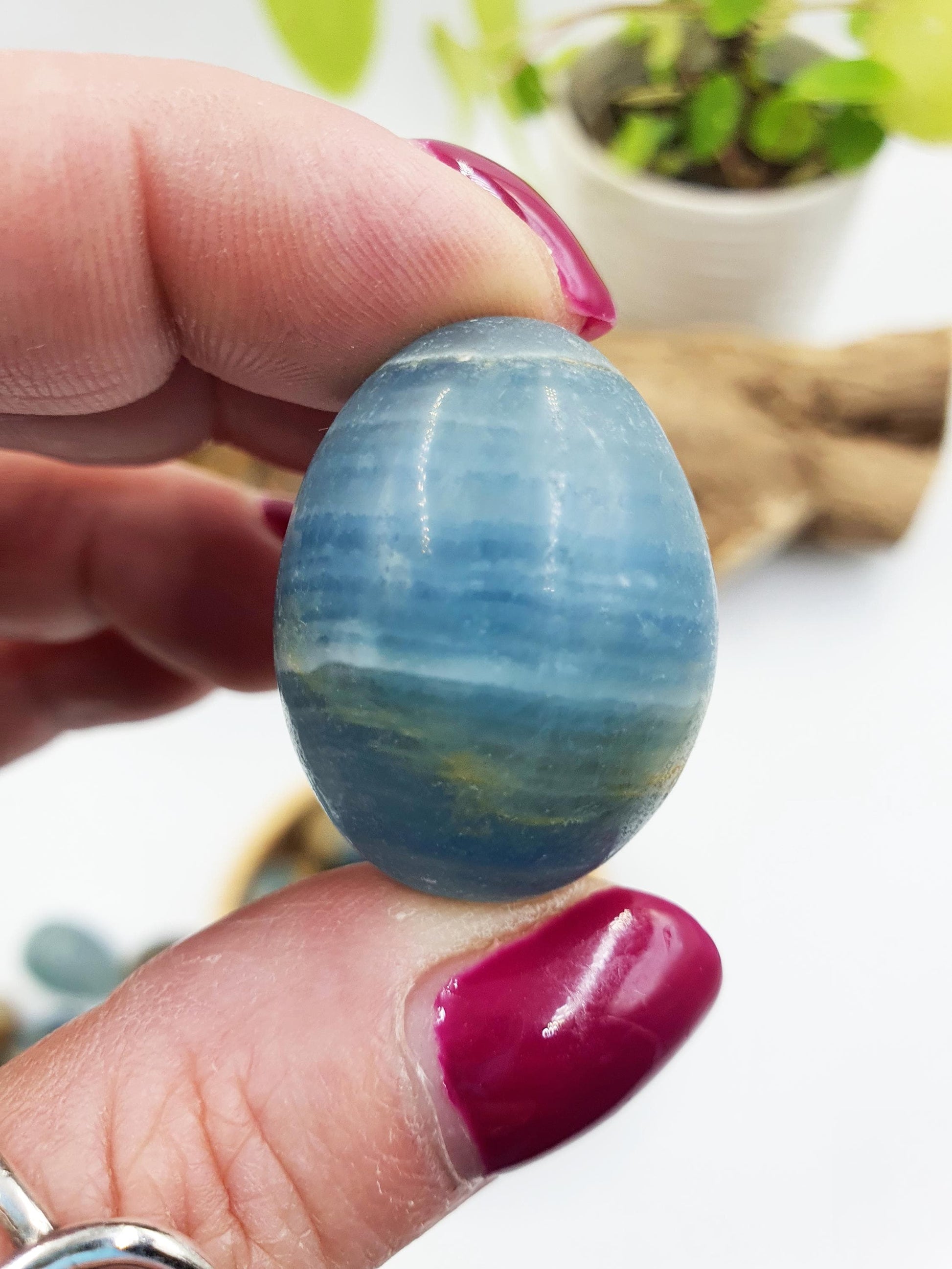 Blue Onyx Tumble Stone - Calming & Strength Healing Crystal