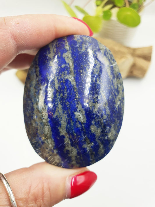 Large Lapis Lazuli Palm Stone - Wisdom & Truth Third Eye Chakra Crystal, 155g