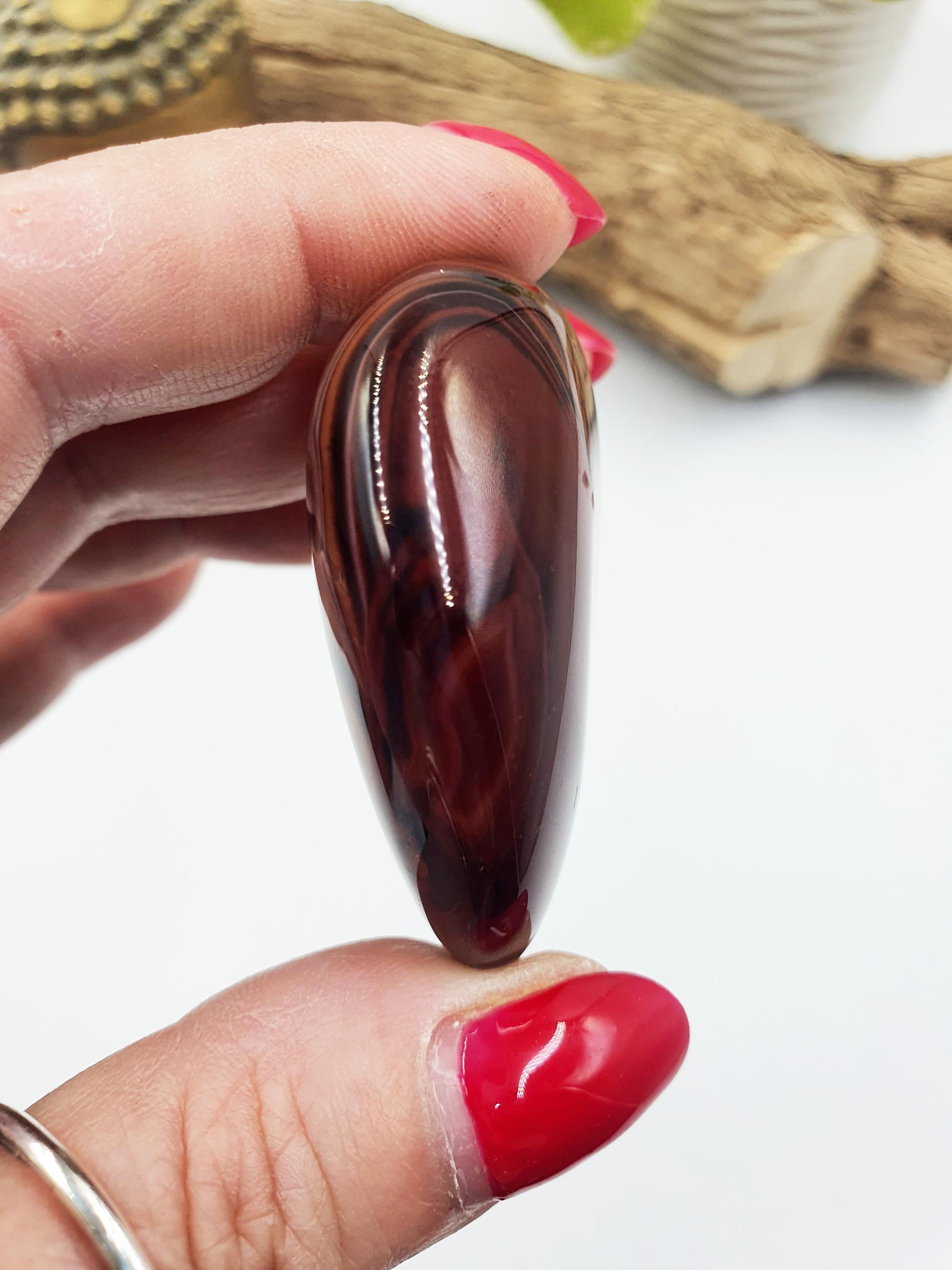 Sardonyx Palm Stone - Strength & Protection Healing, 55g