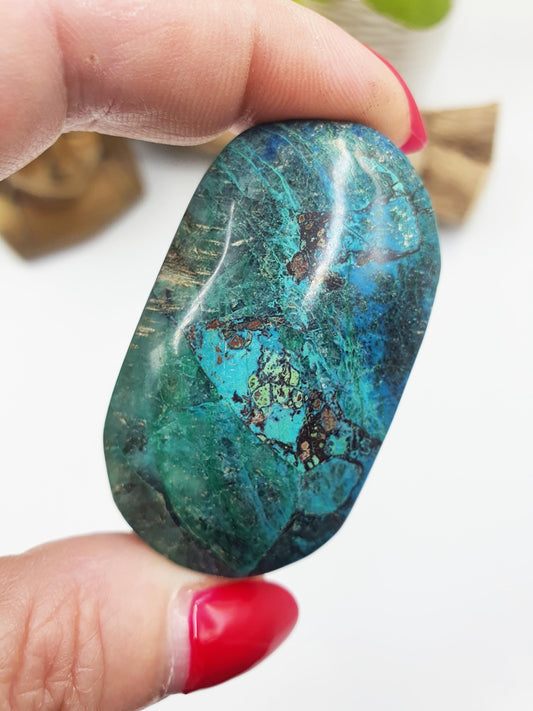 Phoenix Turquoise Palm Stone: Reiki and Meditation Crystal, 50g