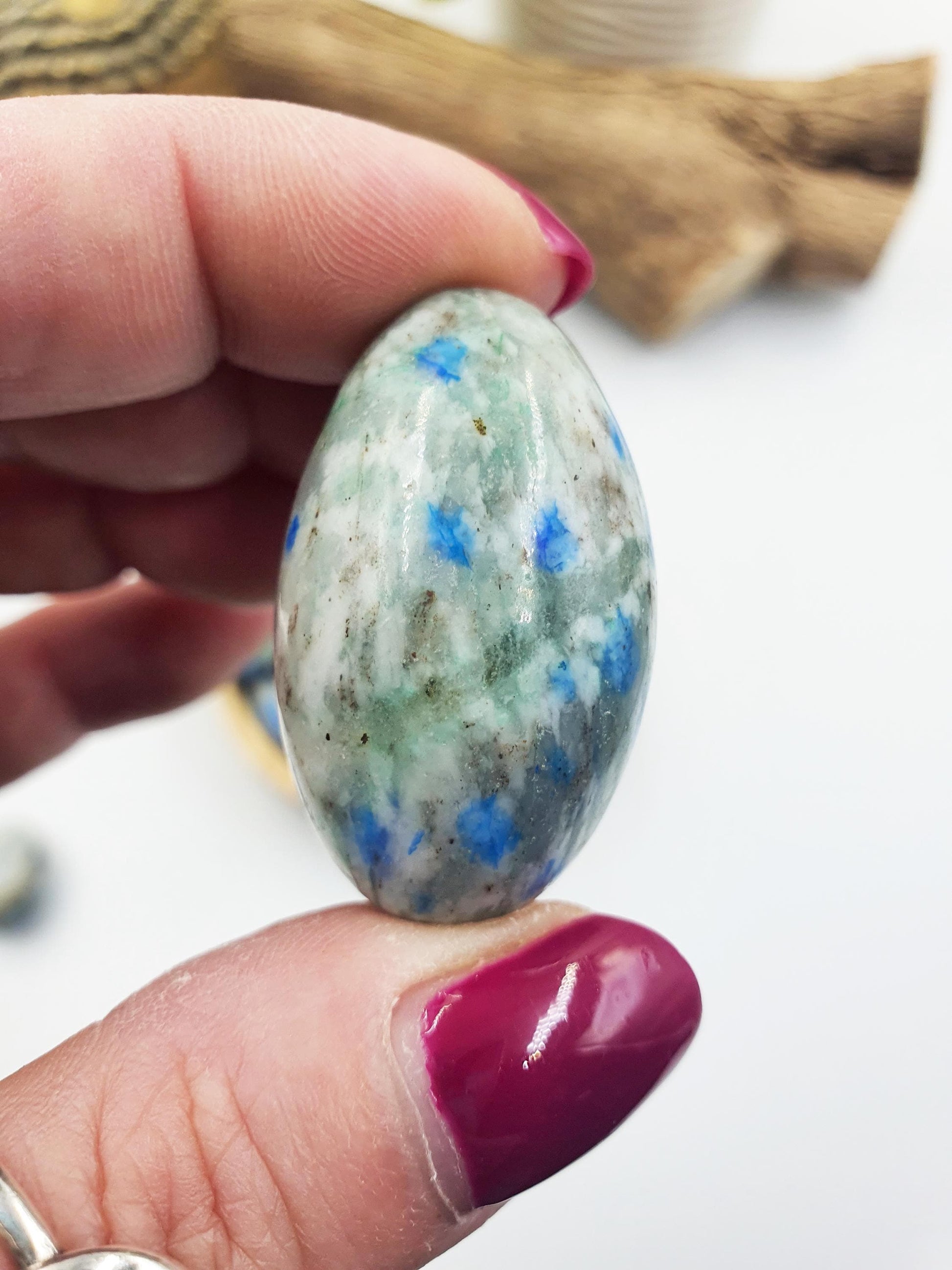 K2 Jasper Tumble Stones – Balance, Insight & Grounding Healing Crystals (Azurite in Granite), 3-4cm