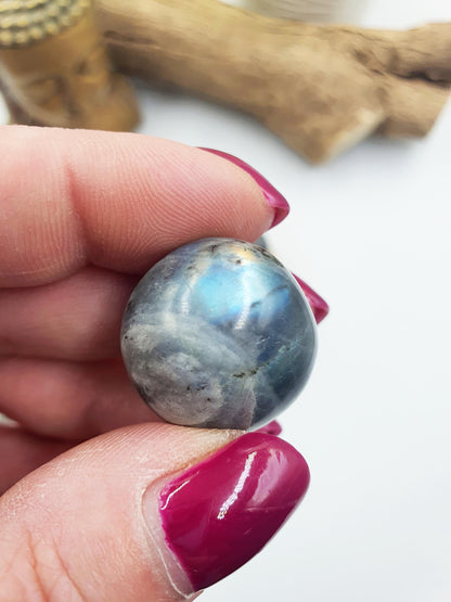 Labradorite Tumble Stones – Intuition, Protection & Transformation Healing Crystals, approx 2-3cm