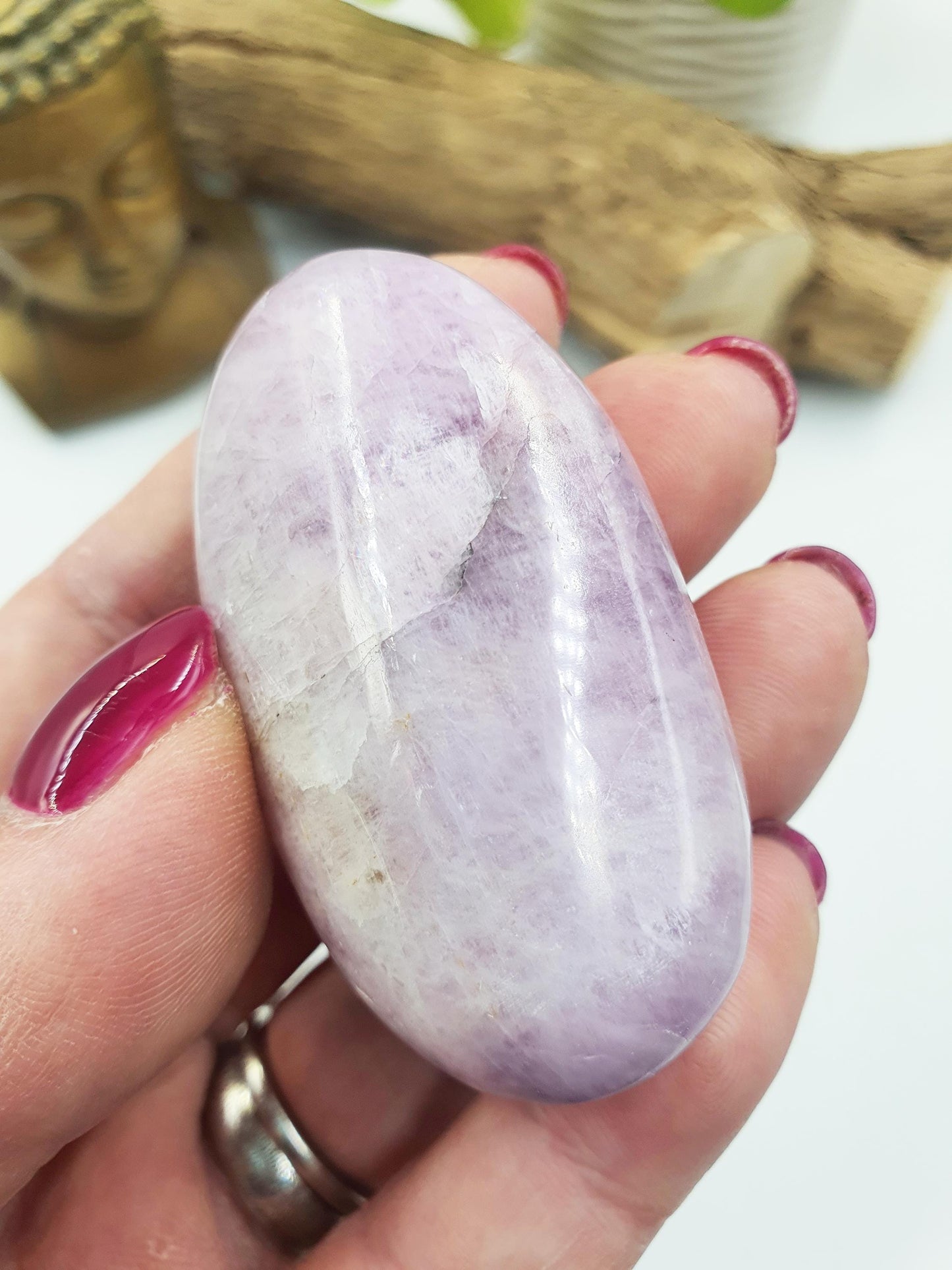 Sparkly Kunzite Crystal Palm Stone - Heart Chakra & Emotional Healing Crystal, 70g