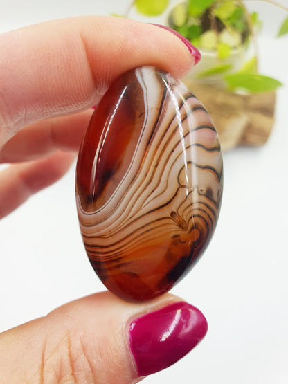 Sardonyx Palm Stone - Strength & Protection Healing, 40g
