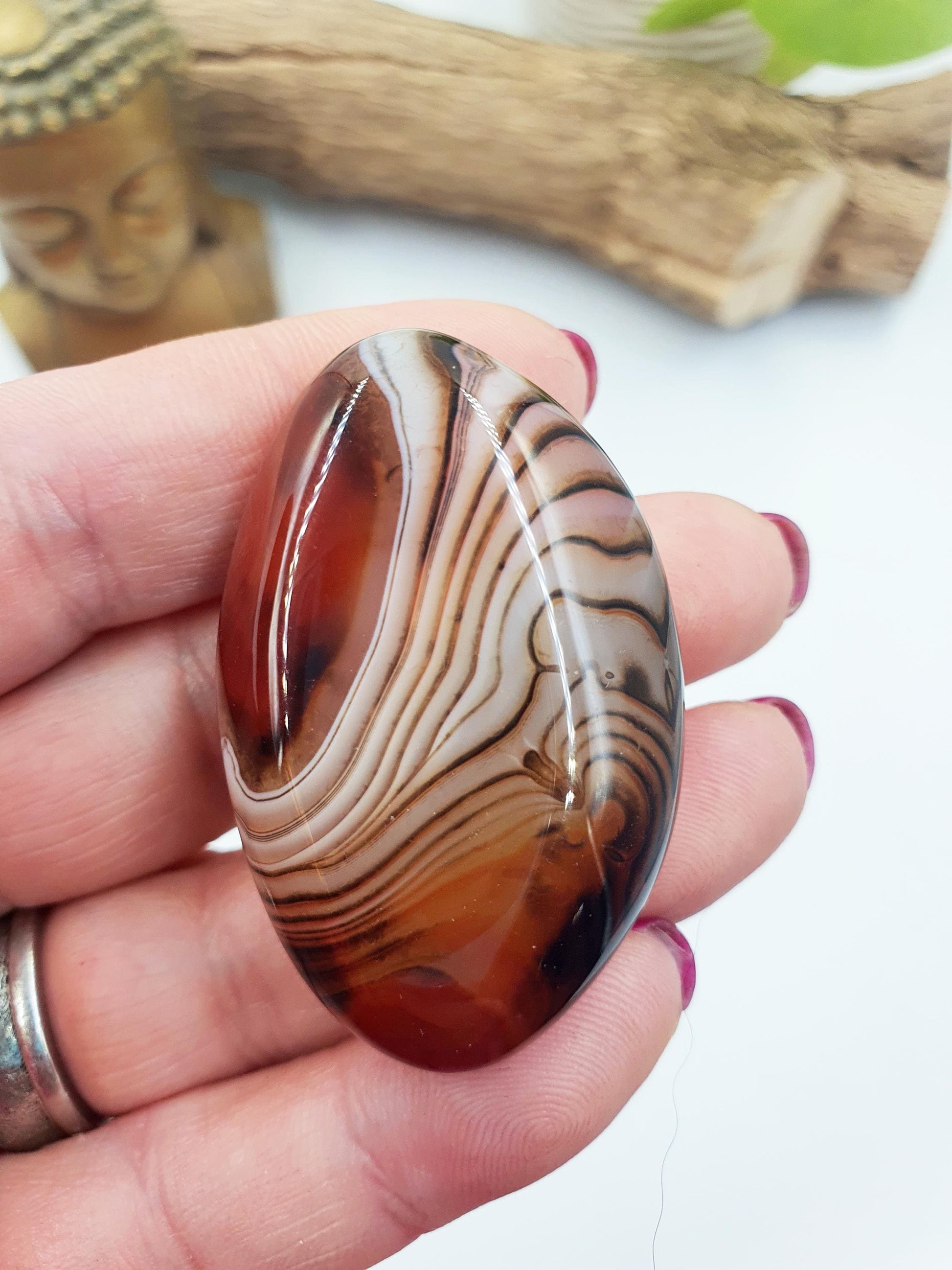 Sardonyx Palm Stone - Strength & Protection Healing, 40g