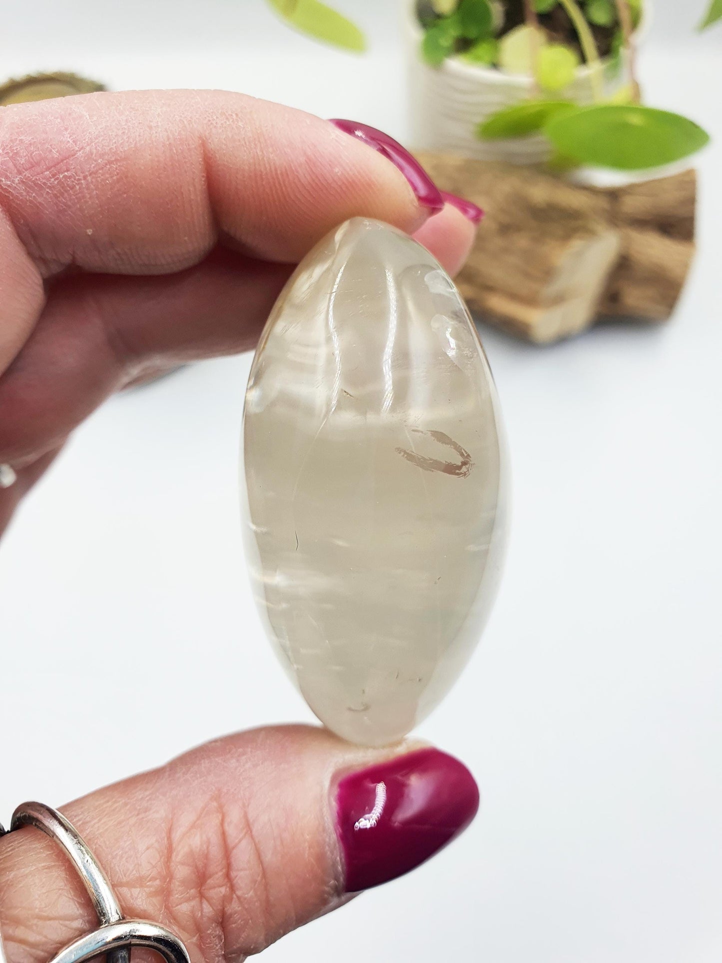 Unique Clear Quartz Palm Stone - Energy Amplifying Healing Crystal - 105g