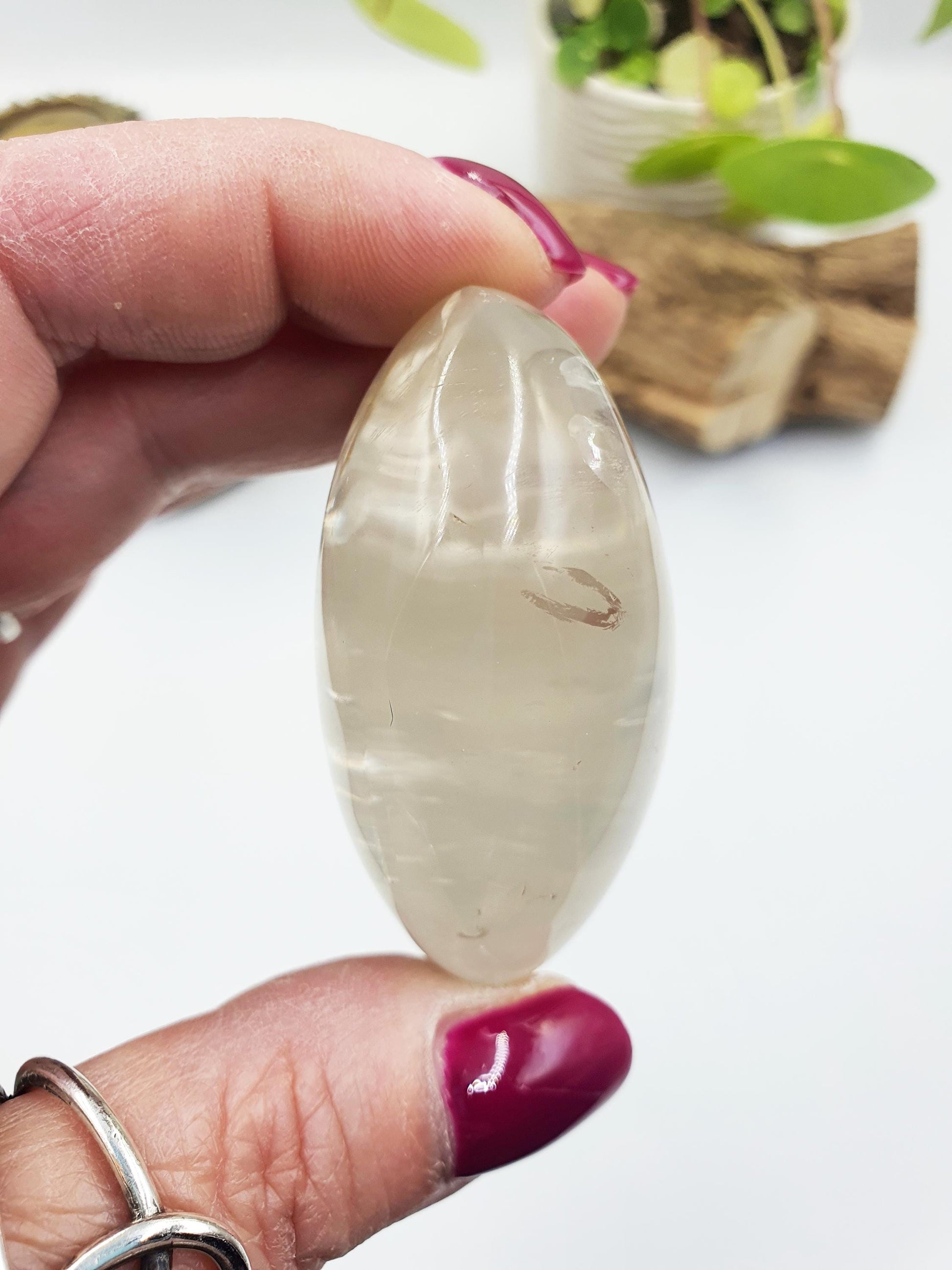 Unique Clear Quartz Palm Stone - Energy Amplifying Healing Crystal - 105g