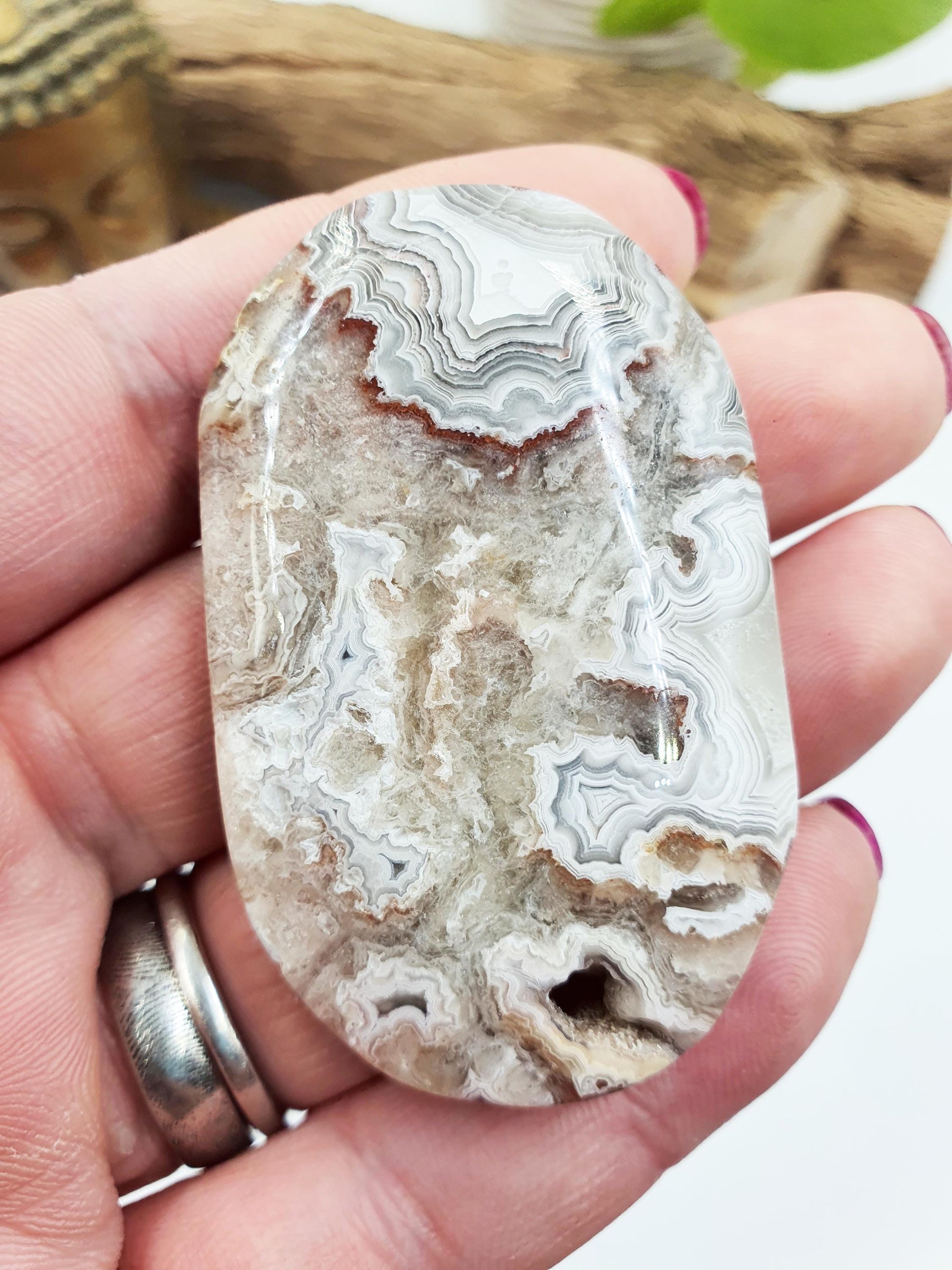 Mexican Crazy Lace Agate Palm Stone - Joy, Positivity & Protection Healing Crystal, 45g