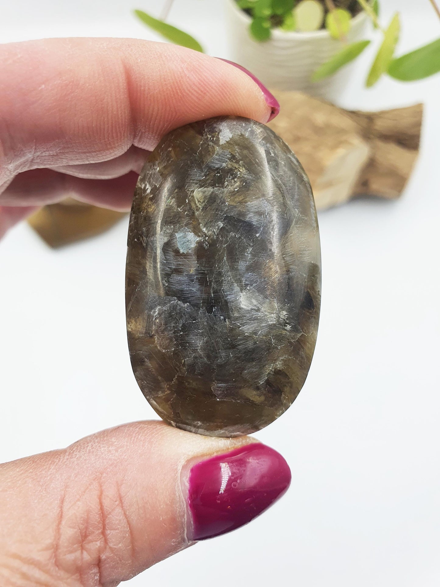 Muscovite (Golden Mica) Palm Stone - Uplifting & Protective Healing Crystal, 35g