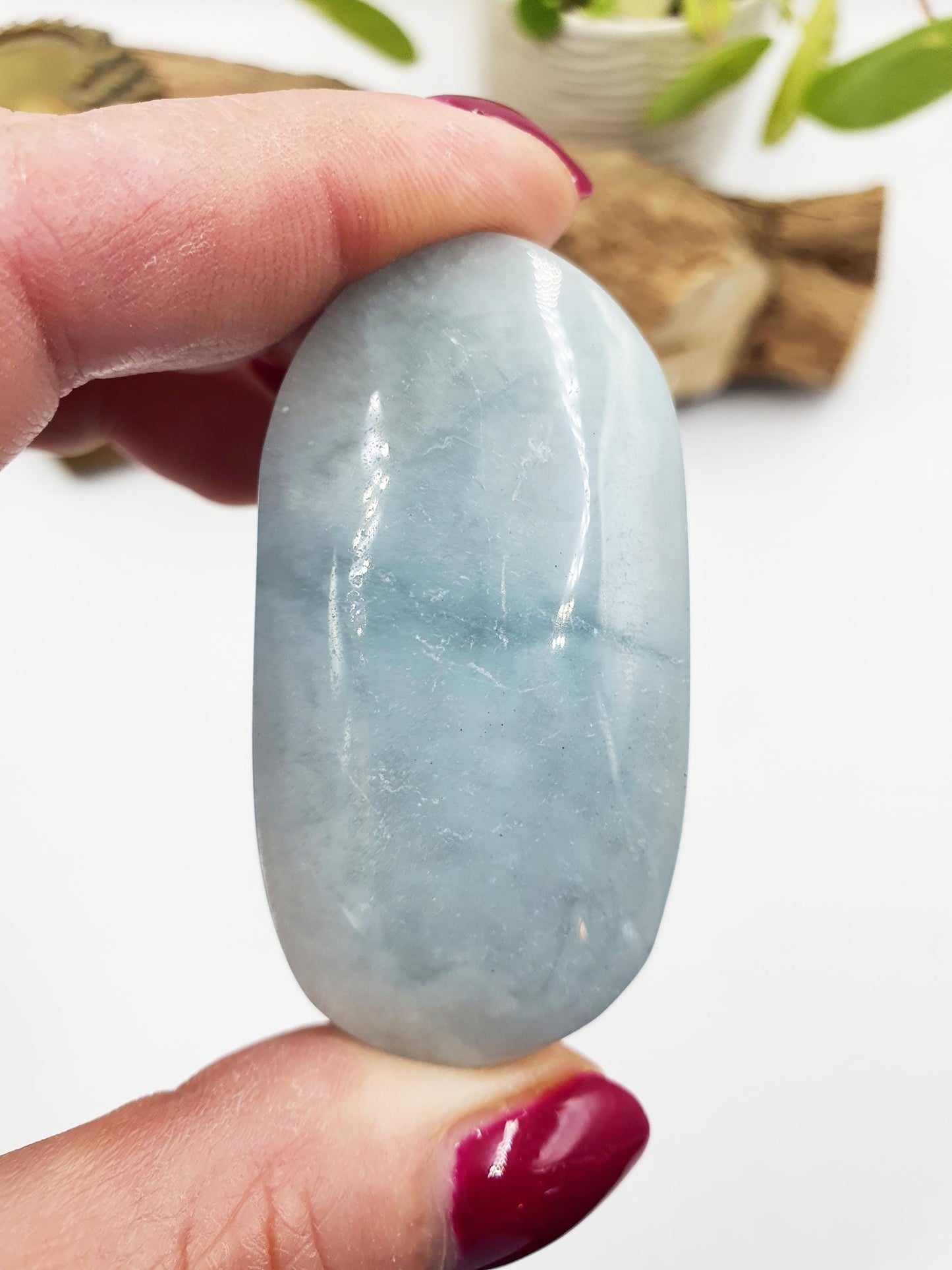 Aquamarine Palm Stone - Calming & Stress Relief Throat Chakra Crystal - 50g