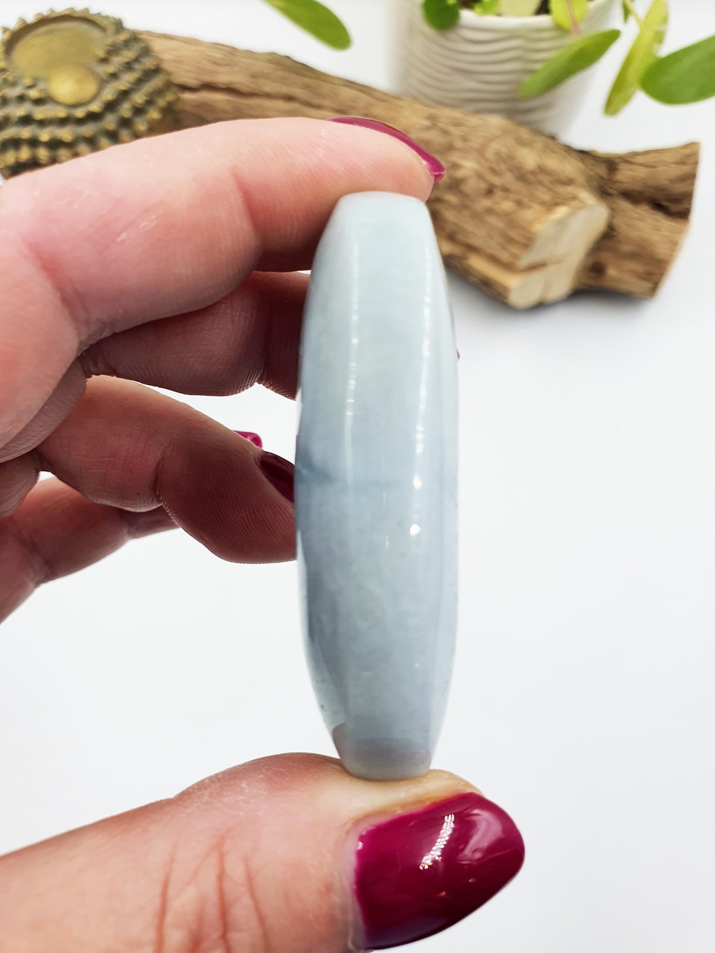 Aquamarine Palm Stone - Calming & Stress Relief Throat Chakra Crystal - 50g