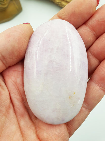 Large Kunzite Crystal Palm Stone - Heart Chakra & Emotional Healing Crystal - 90g