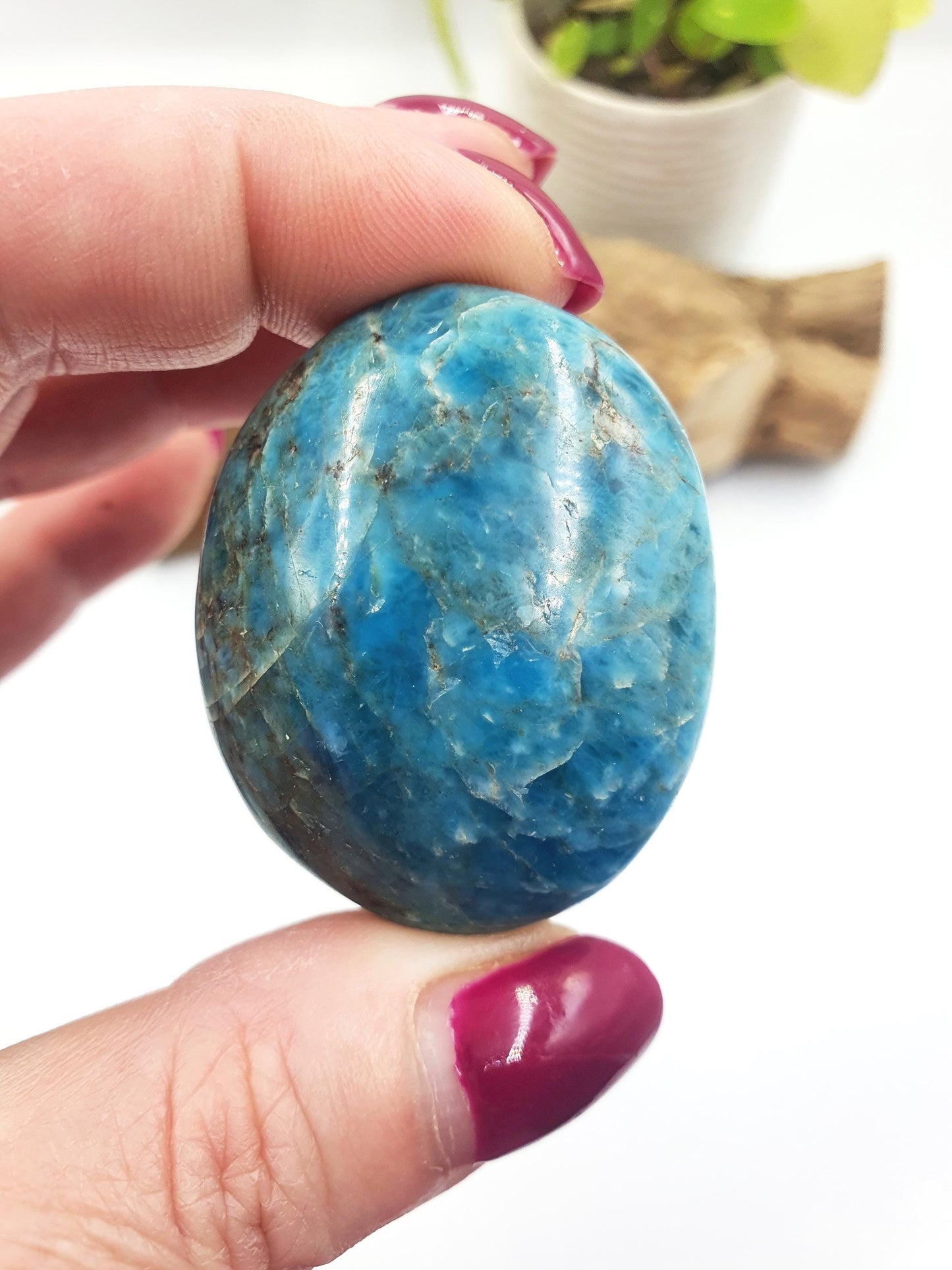 Blue Apatite Palm Stone - Motivation & Focus Healing Crystal - 55g