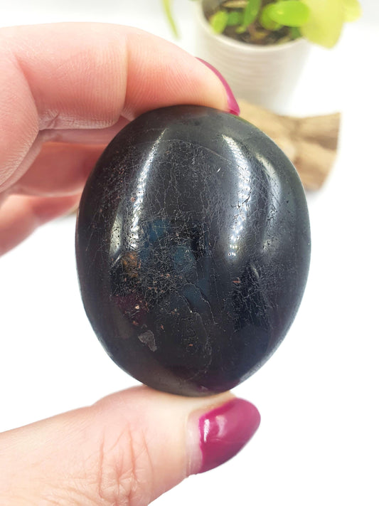 Large Black Tourmaline Palm Stone - Protection & Grounding Healing Crystal, 110g