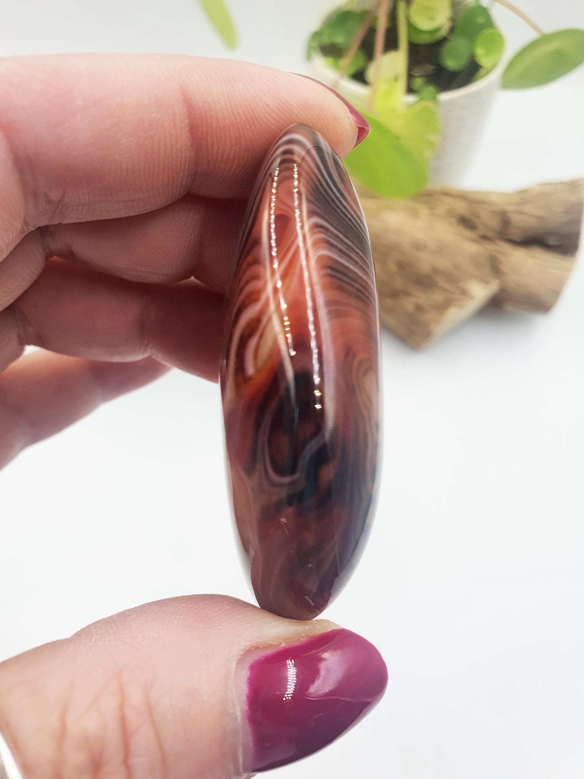 Sardonyx Palm Stone - Strength & Protection Healing, 50g