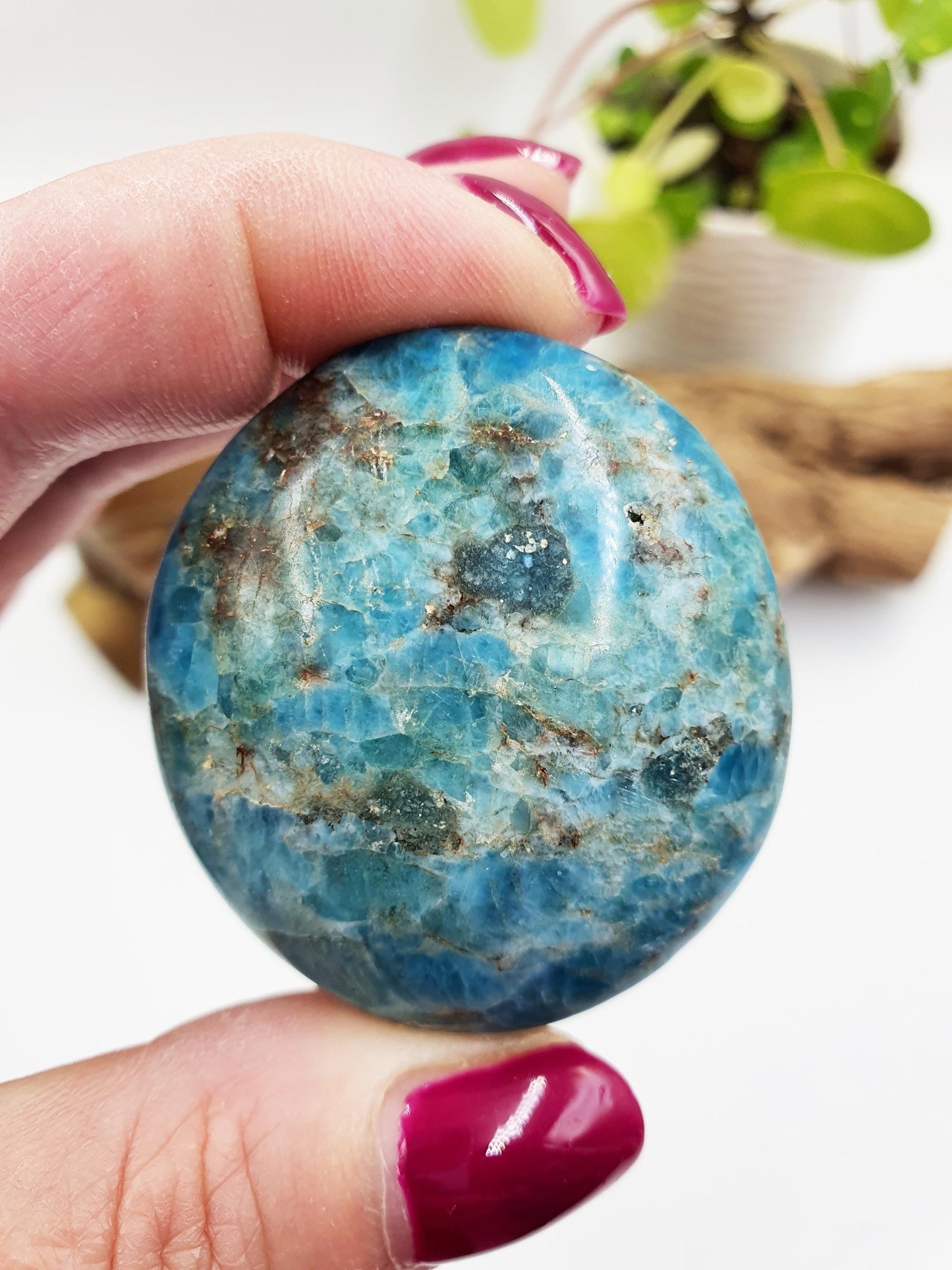Blue Apatite Palm Stone - Motivation & Focus Healing Crystal - 80g