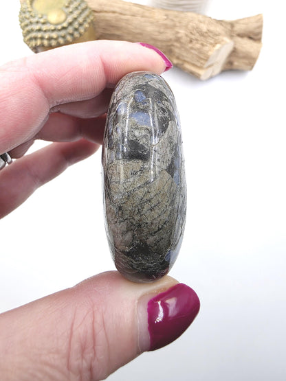Que Sera (Llanite) Palm Stone - Uplifting & High Vibration Healing Crystal, 100g