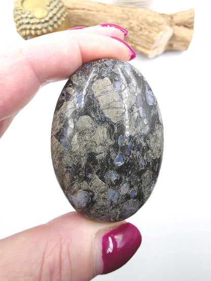 Que Sera (Llanite) Palm Stone - Uplifting & High Vibration Healing Crystal, 100g