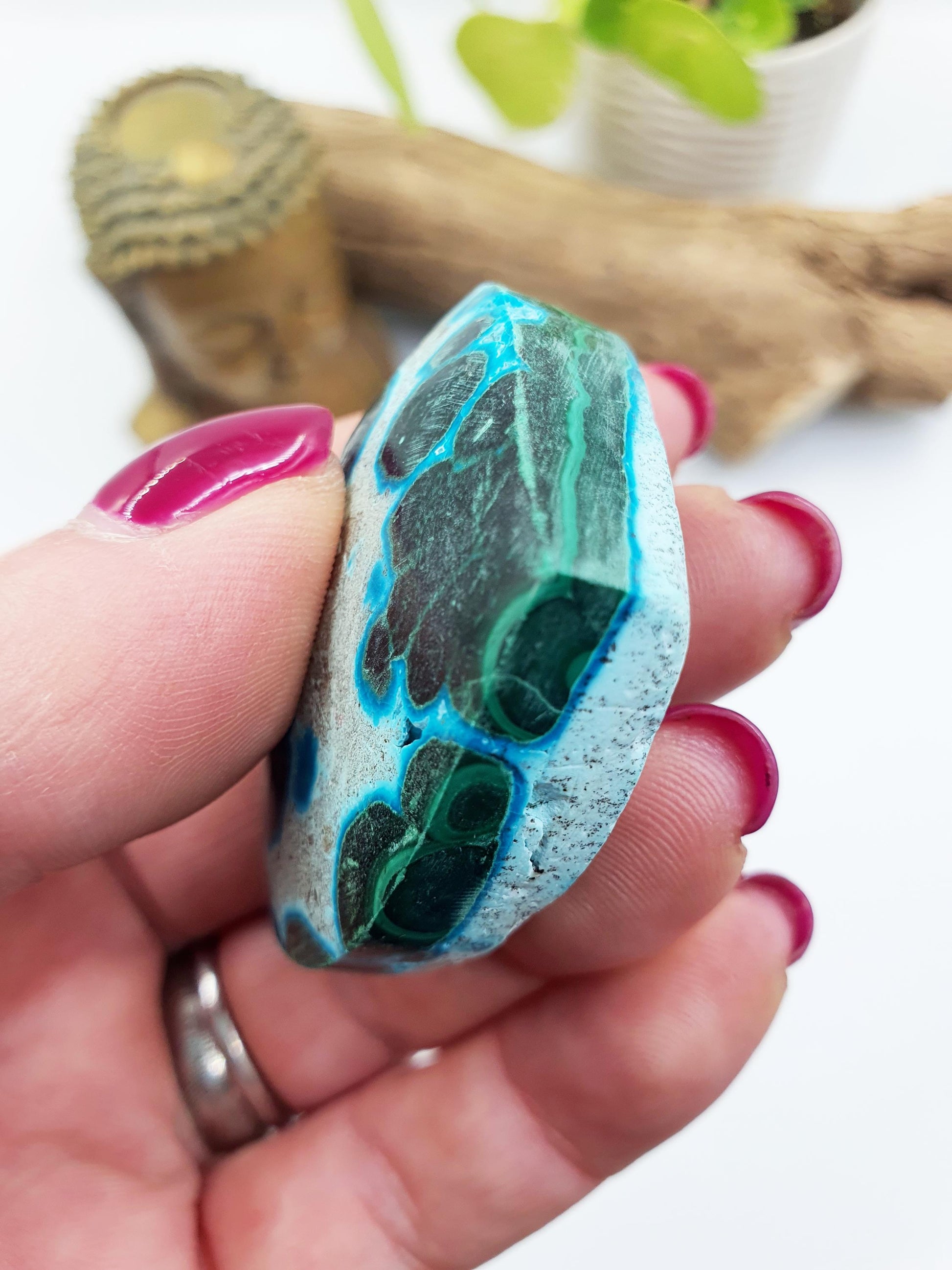 Chrysocolla & Malachite Crystal Heart – Healing, Transformation and Emotional Balance Crystal Heart Carving, 55g