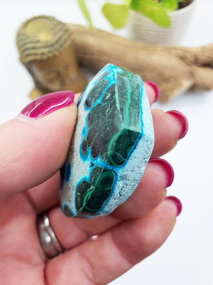 Chrysocolla & Malachite Crystal Heart – Healing, Transformation and Emotional Balance Crystal Heart Carving, 55g