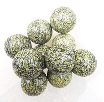 Serpentine Mini Crystal Sphere – Healing, Protection & Emotional Balance Gemstone, 20mm