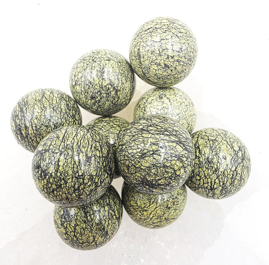 Serpentine Mini Crystal Sphere – Healing, Protection & Emotional Balance Gemstone, 20mm