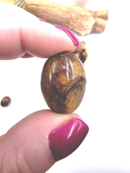 Golden Healer Quartz Tumble Stone – Energy Healing, Positivity & Spiritual Renewal Crystal, approx 2cm