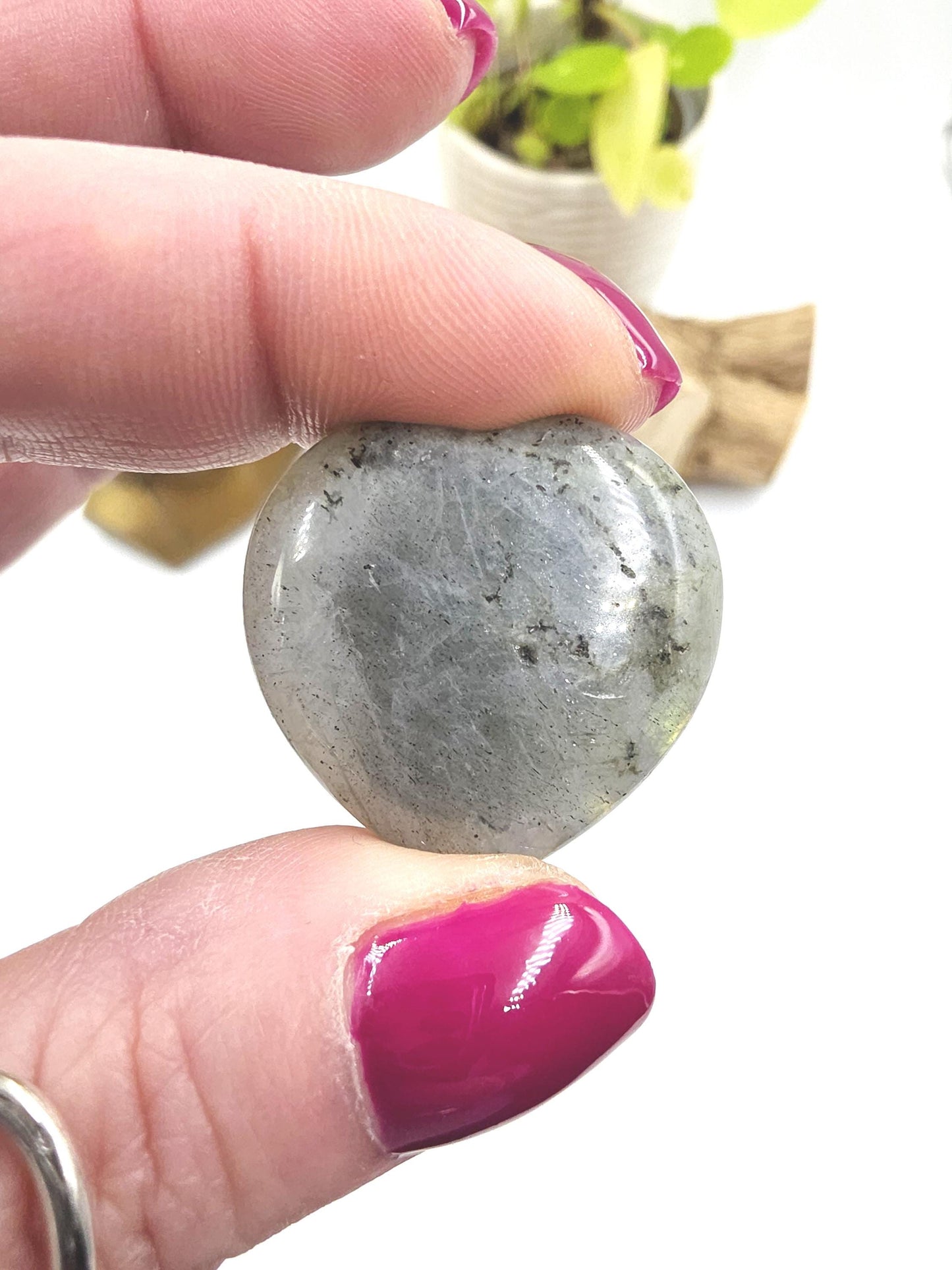 Labradorite Crystal Puff Heart – Intuition, Protection & Transformation Healing Stone