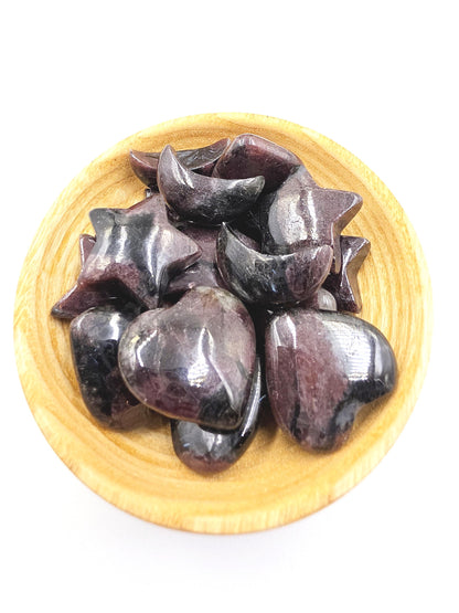 Mini Garnet Heart, Star and Moon Set – Strength, Passion & Protection Crystal Carving Trio
