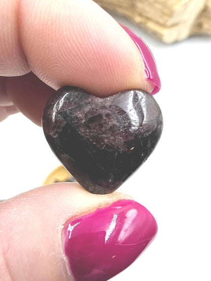 Mini Garnet Heart, Star and Moon Set – Strength, Passion & Protection Crystal Carving Trio