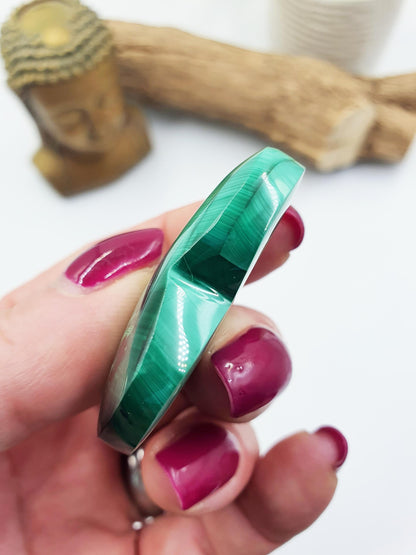 Malachite Crystal Heart – Transformation, Protection & Emotional Healing Crystal Puff Heart Carving, 35g