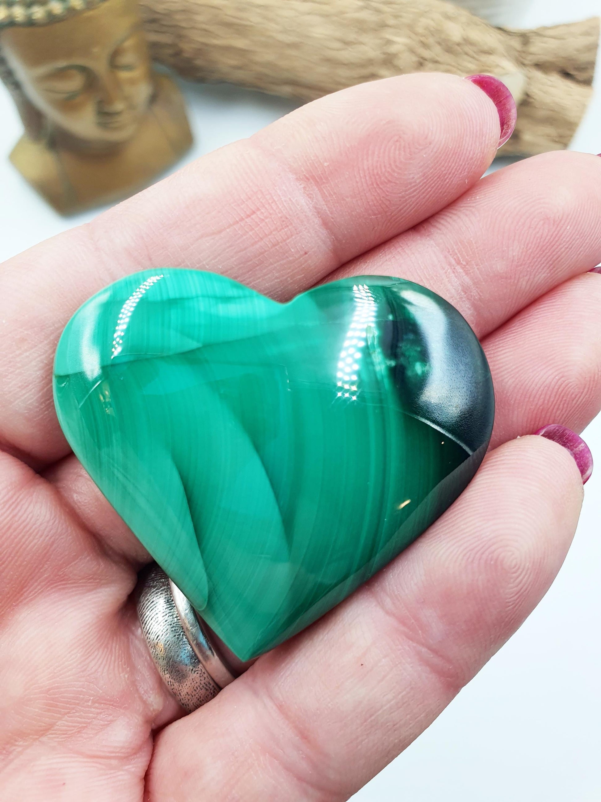 Malachite Crystal Heart – Transformation, Protection & Emotional Healing Crystal Puff Heart Carving, 35g