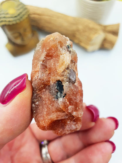 Sparkly Raw Sunstone Specimen – Joy, Confidence & Positive Energy Natural Crystal Piece, 95g