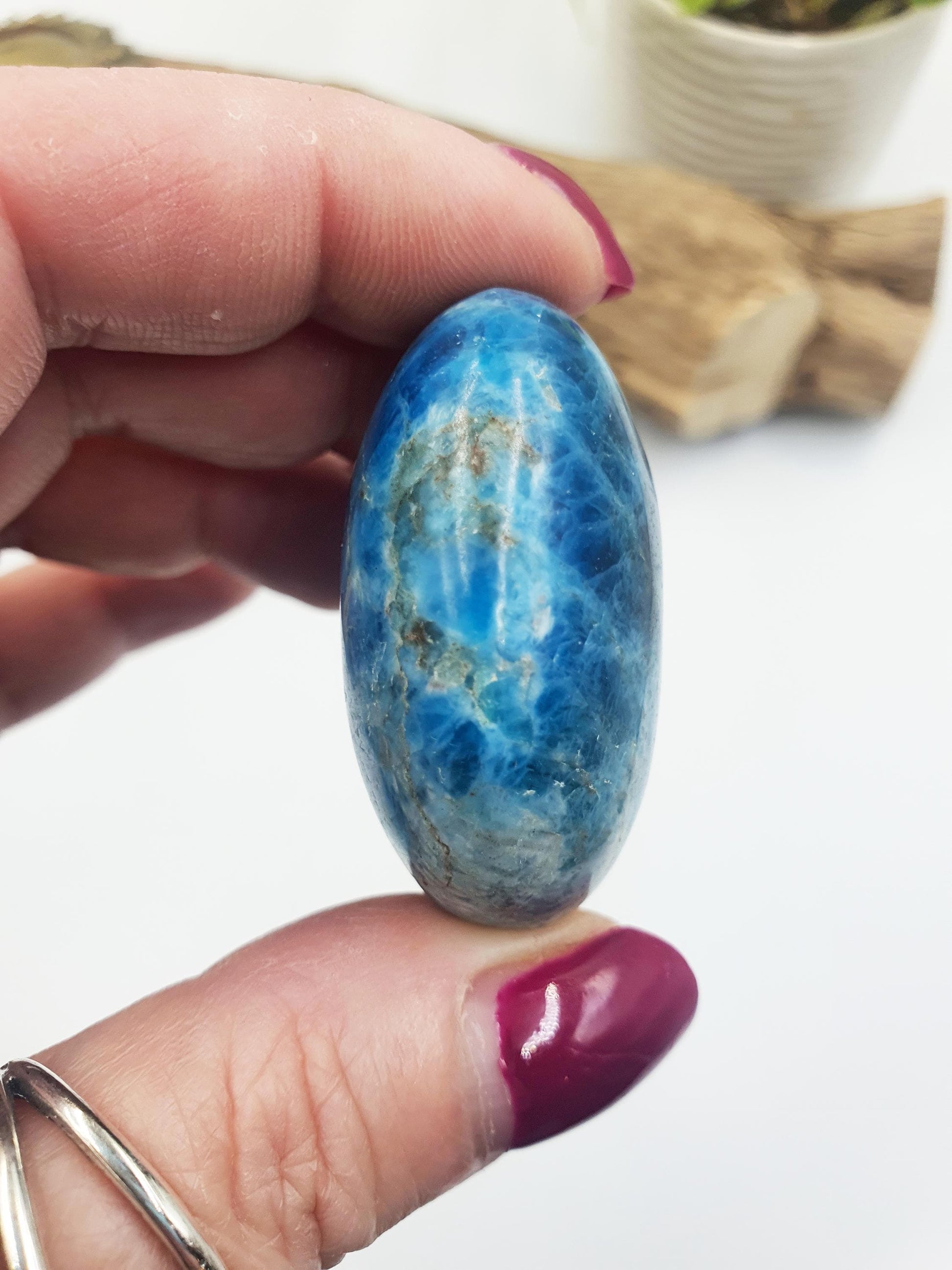 Blue Apatite Palm Stone - Motivation & Focus Healing Crystal - 65g