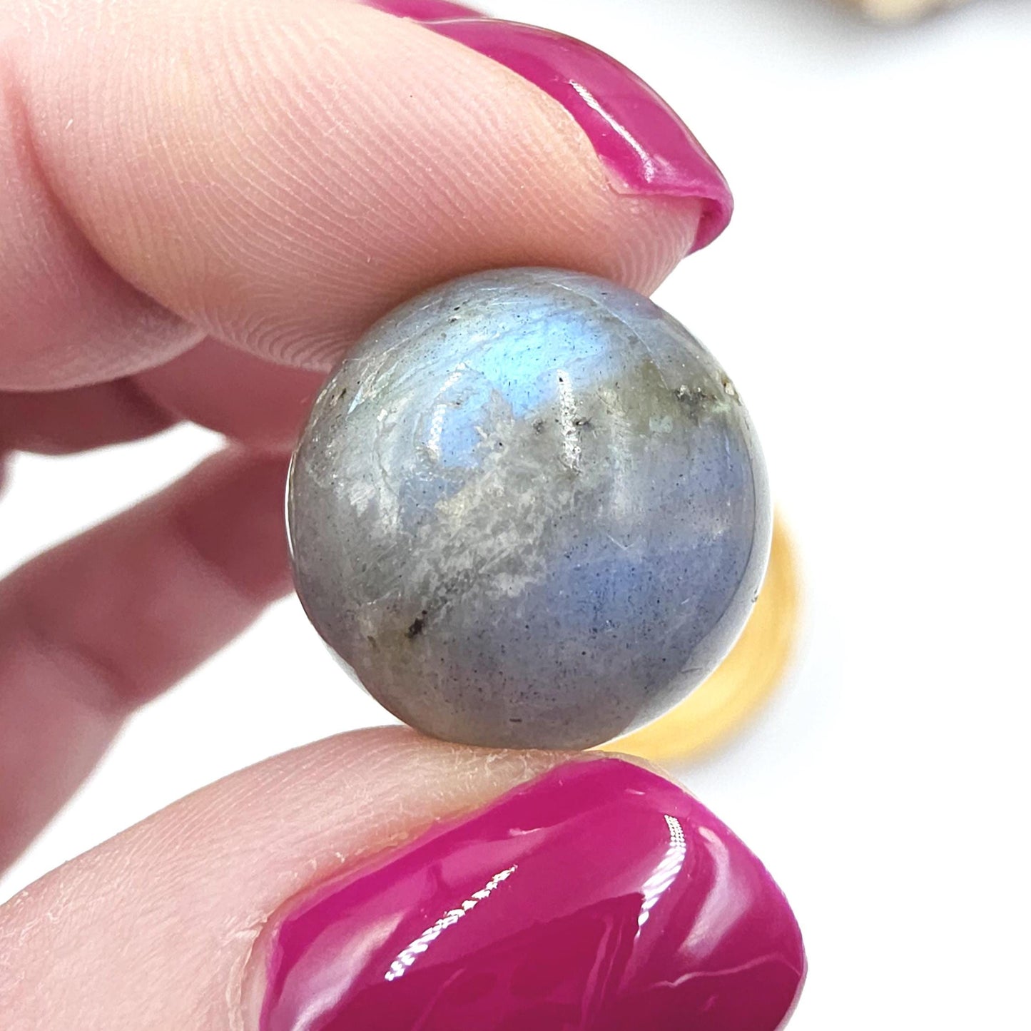 Super Flashy Labradorite Mini Crystal Sphere – Intuition, Protection & Mystical Energy Gemstone