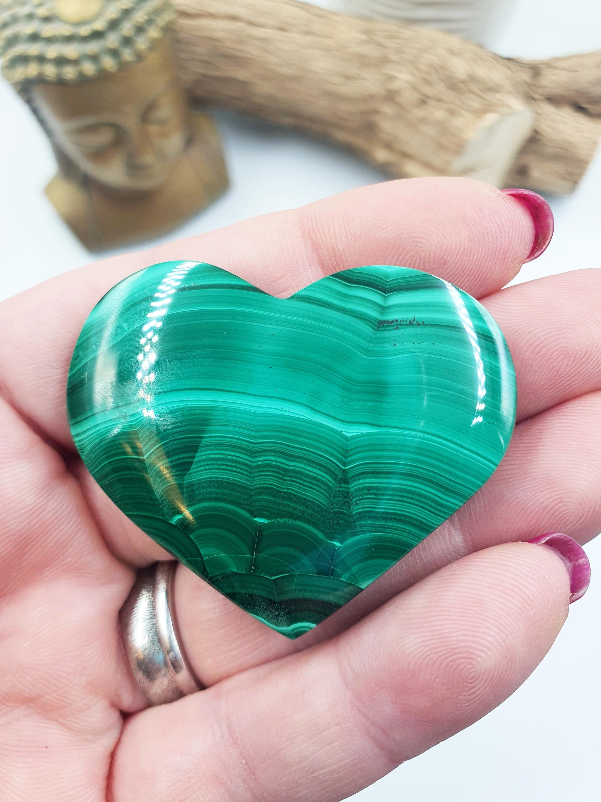 Malachite Crystal Heart – Transformation, Protection & Emotional Healing Crystal Puff Heart Carving, 50g