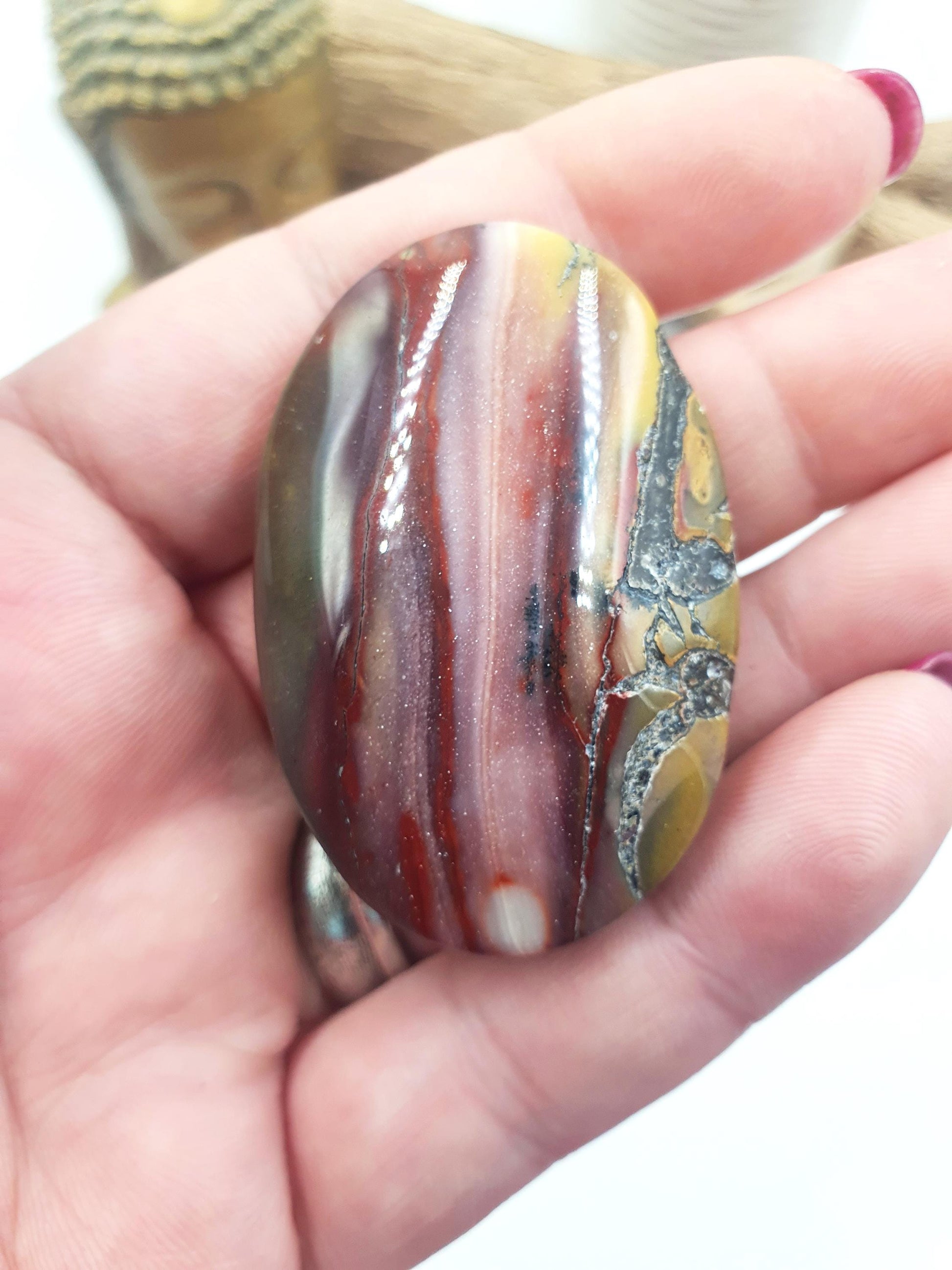 Mookaite Jasper Palm Stone - Grounding and Vitality Healing Crystal - 40g