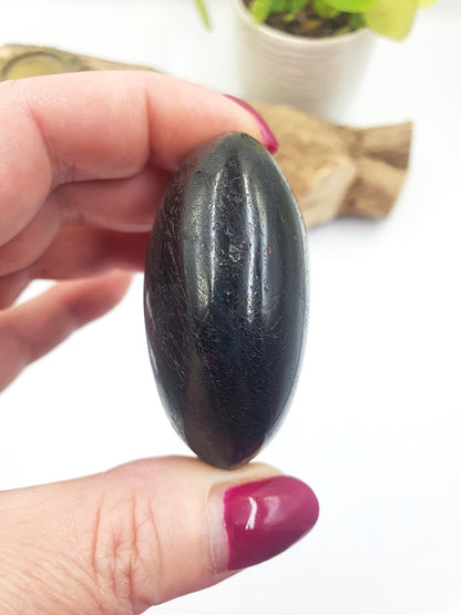 Large Black Tourmaline Palm Stone - Protection & Grounding Healing Crystal, 110g