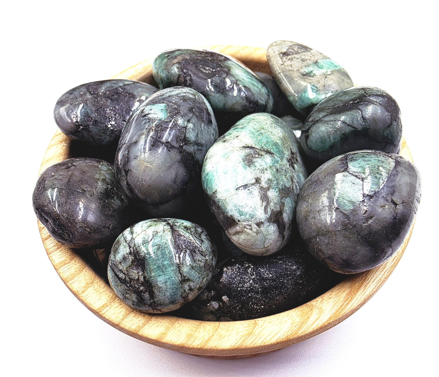 Emerald Tumble Stone – Love, Abundance & Heart Healing Crystal