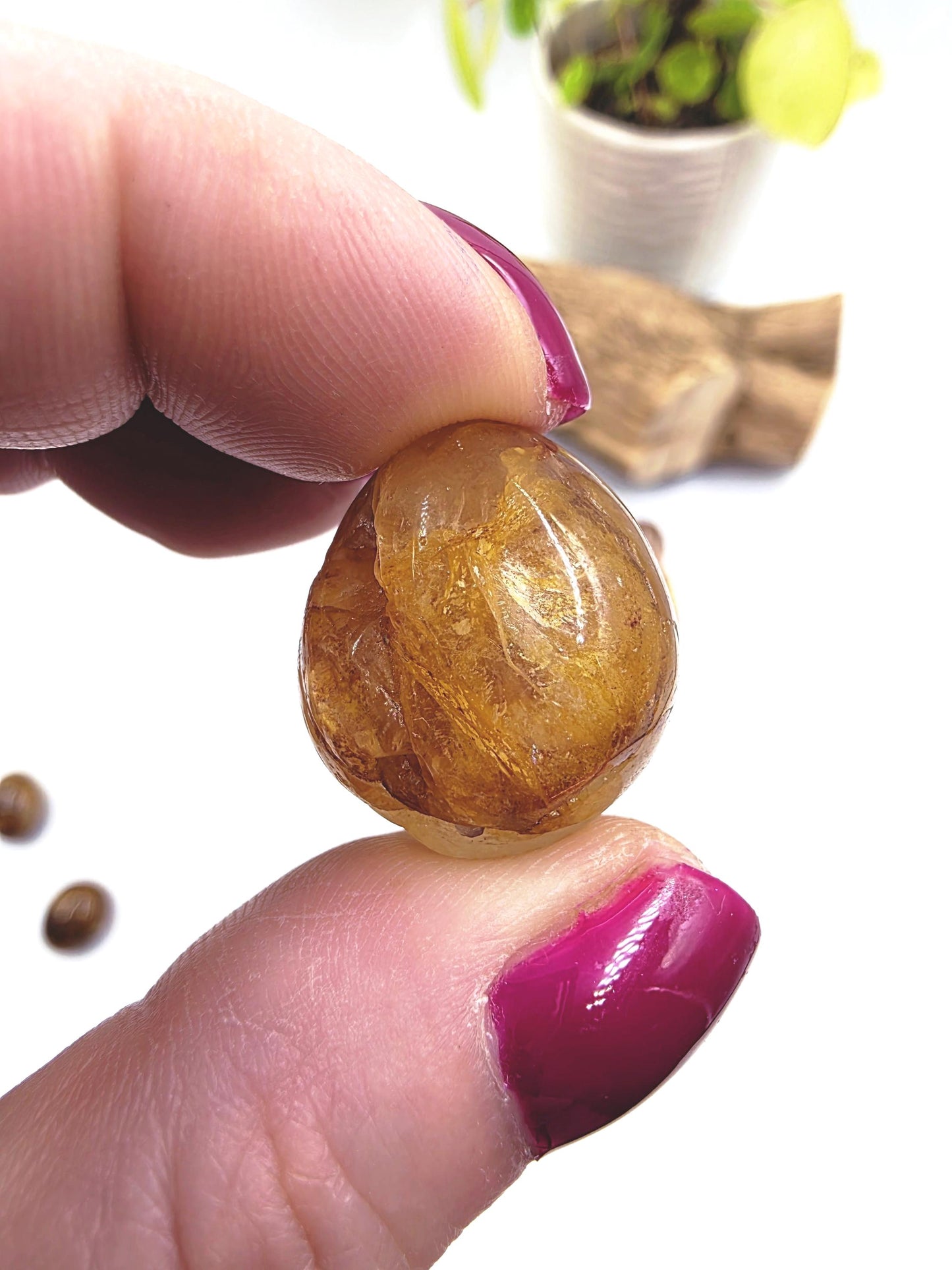 Golden Healer Quartz Tumble Stone – Energy Healing, Positivity & Spiritual Renewal Crystal, approx 2cm