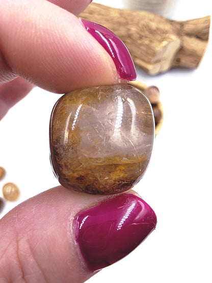 Golden Healer Quartz Tumble Stone – Energy Healing, Positivity & Spiritual Renewal Crystal, approx 2cm