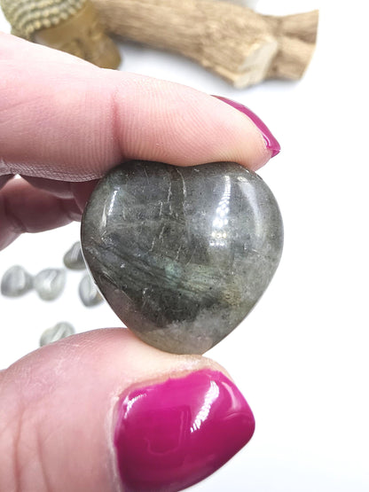 Labradorite Crystal Puff Heart – Intuition, Protection & Transformation Healing Stone