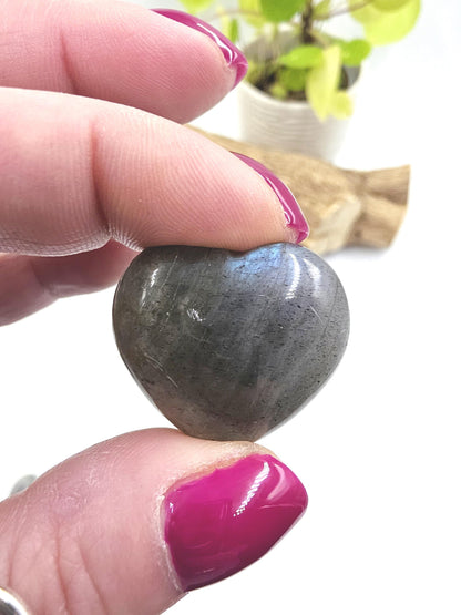 Labradorite Crystal Puff Heart – Intuition, Protection & Transformation Healing Stone