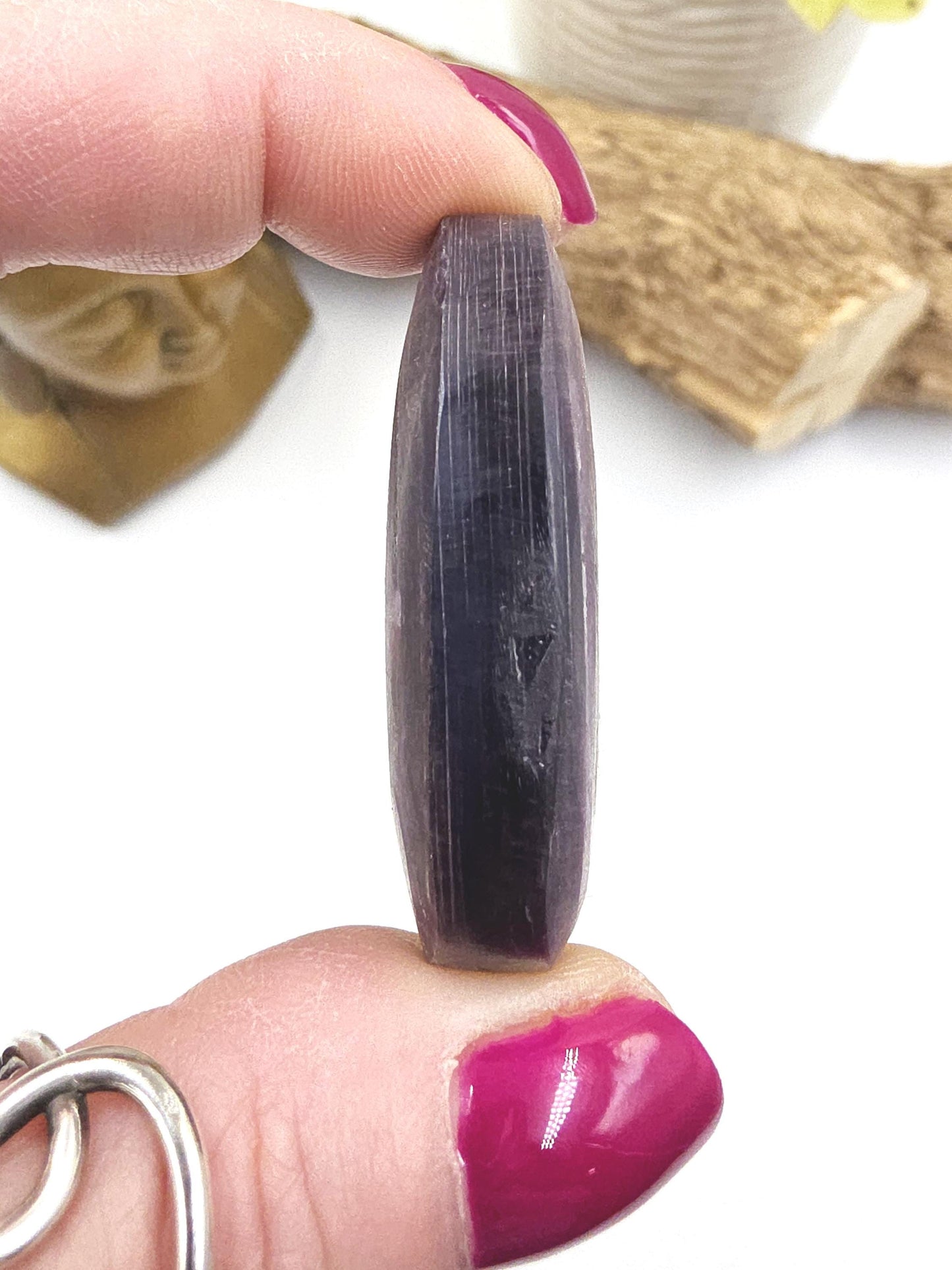 Little Purple Mica Palm Stone - Insight & Transformation Healing Crystal, 35g