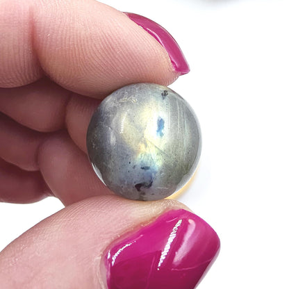 Super Flashy Labradorite Mini Crystal Sphere – Intuition, Protection & Mystical Energy Gemstone