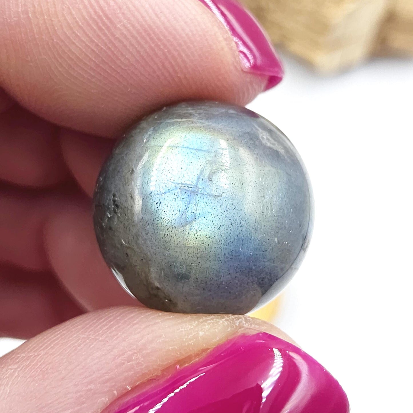 Super Flashy Labradorite Mini Crystal Sphere – Intuition, Protection & Mystical Energy Gemstone