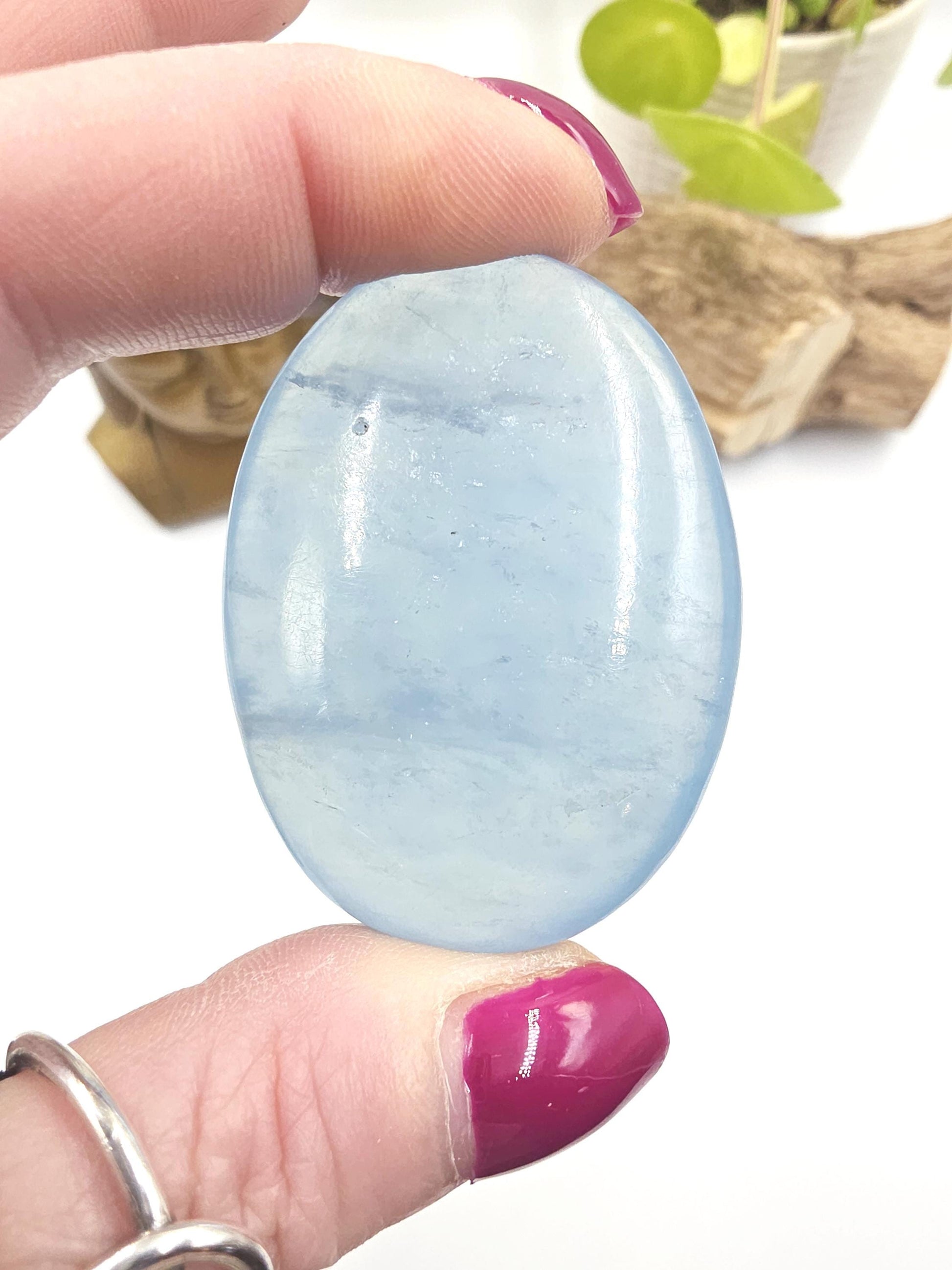High Grade Aquamarine Palm Stone – Calm, Courage & Emotional Clarity Crystal, 45g