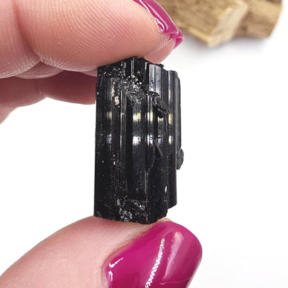 Mini Black Tourmaline Piece – High Grade Raw Crystal for Jewellery Making, Protection & Grounding- 15g